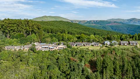 Exterior & Views | Misty Mountain